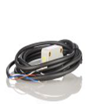 RS PRO,202-4438,偏振逆反射光电传感器, 块状, 可检测4 m, 2 m电缆连接, NPN NONC输出, 红光光源, 螺钉，支架