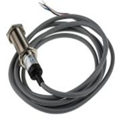 RS PRO,204-4014,背景抑制光电传感器, 圆柱形, 可检测0.1 m, 2 m电缆连接, NPN NO+NC输出, 红光光源, 螺钉螺母