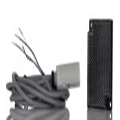 RS PRO,204-4019,偏振逆反射光电传感器, 圆柱形, 可检测3 m, 2 m电缆连接, PNP NONC输出, 红光光源, 螺钉螺母