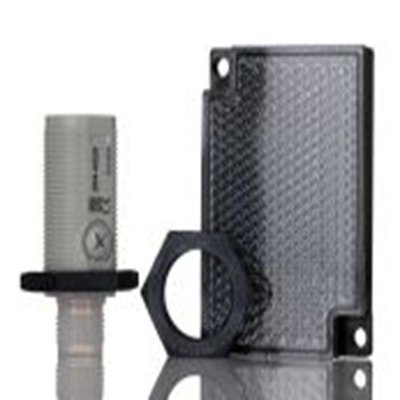 RS PRO,204-4020,偏振逆反射光电传感器, 圆柱形, 可检测3 m, M12 连接器连接, NPN NONC输出, 红光光源, 螺钉螺母