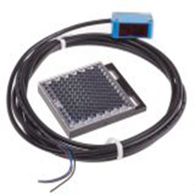 RS PRO,729-5191,逆反射光电传感器, 块状, 可检测7.2 m, 电缆连接, NPN输出, LED光源, 法兰安装