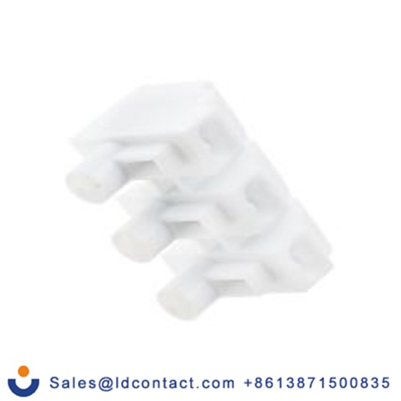 RS PRO,136-7889,端子块连接器, 3路, 10 mm节距, 380 V 6A, 线规14 AWG, 螺钉接线端子安装, 白色 推入, CSP系列