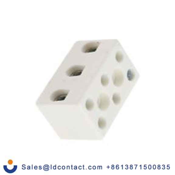 RS PRO,703-3852,非熔断型端子排, 3路, 17 mm节距, 450 V 57A, 线规8 AWG, 直接安装, 白色 螺钉, CPO系列