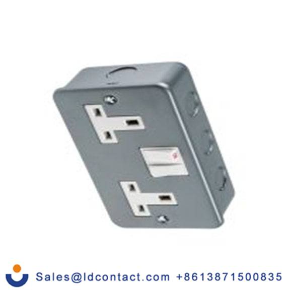 RS PRO,768-3517,G 型 - 英式 插座 开关, 2位, 13 A 室内, 230 V, 灰色, RS Metalclad系列