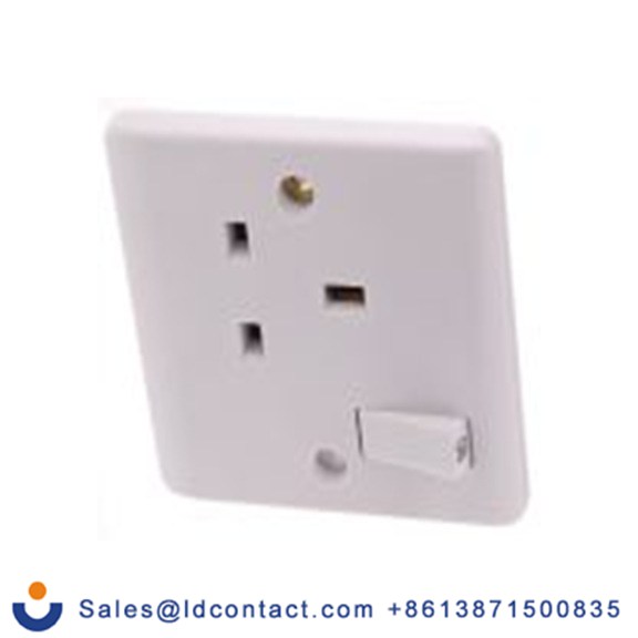 RS PRO,775-8056,G 型 - 英式 插座 开关, 1位, 13 A 室内, 230 V, 白色, RS White系列