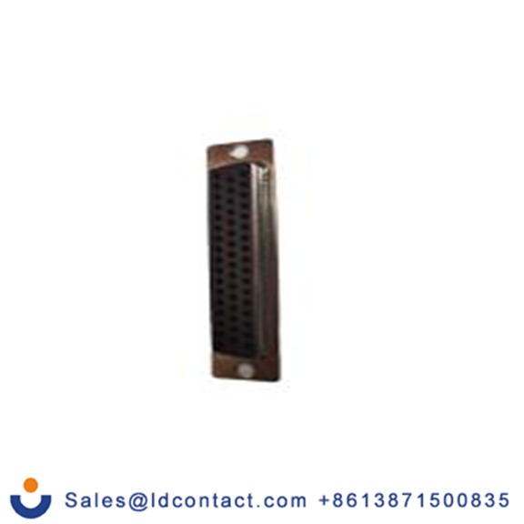 RS PRO,246-9529,50针 D-SUB 直向 2.77 mm间距, 面板安装 D-sub 连接器, 1.0 kV 公 螺钉